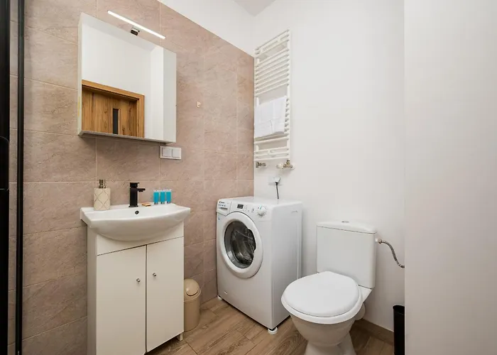 Bokserska With Free Parking By Bookinghost *